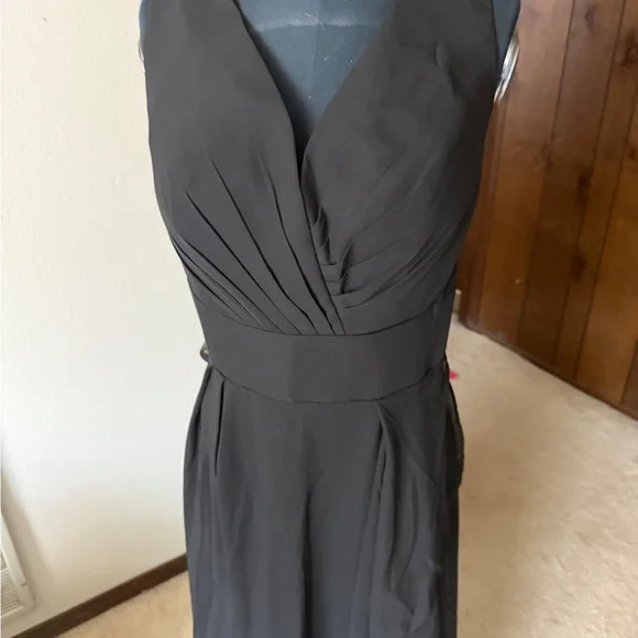 Elegant Black Evening Gown - Picture 3 of 3